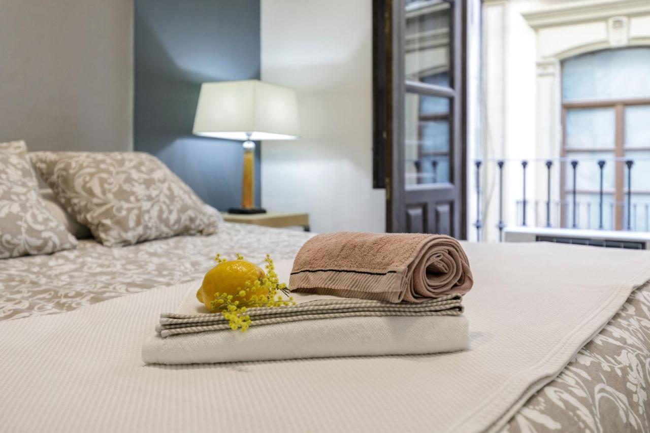Apartamento Alcaiceria Granada Apartment Екстериор снимка